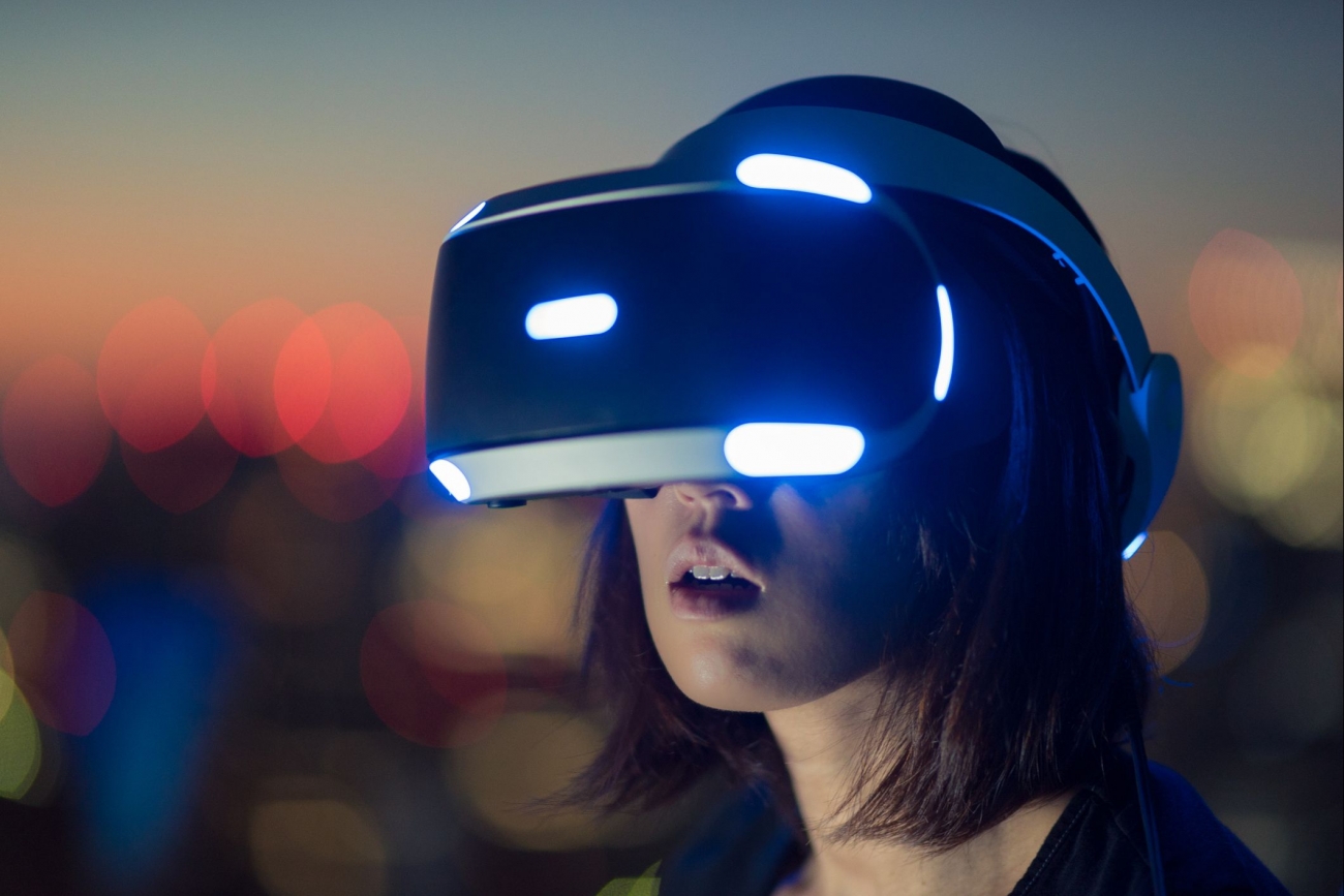 Who else wants to watch virtual reality anime? | UnlockUnit